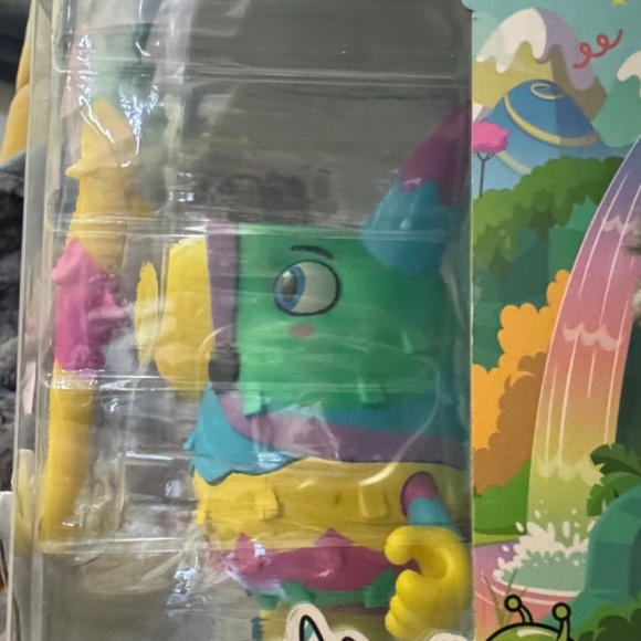 Pinata Smashlings Pinata Box Donkey Character 1 Exclusive Figure - Picture 4 of 7